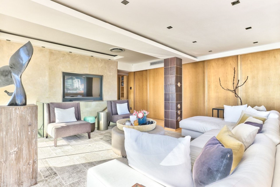 2 Bedroom Property for Sale in Bantry Bay Western Cape